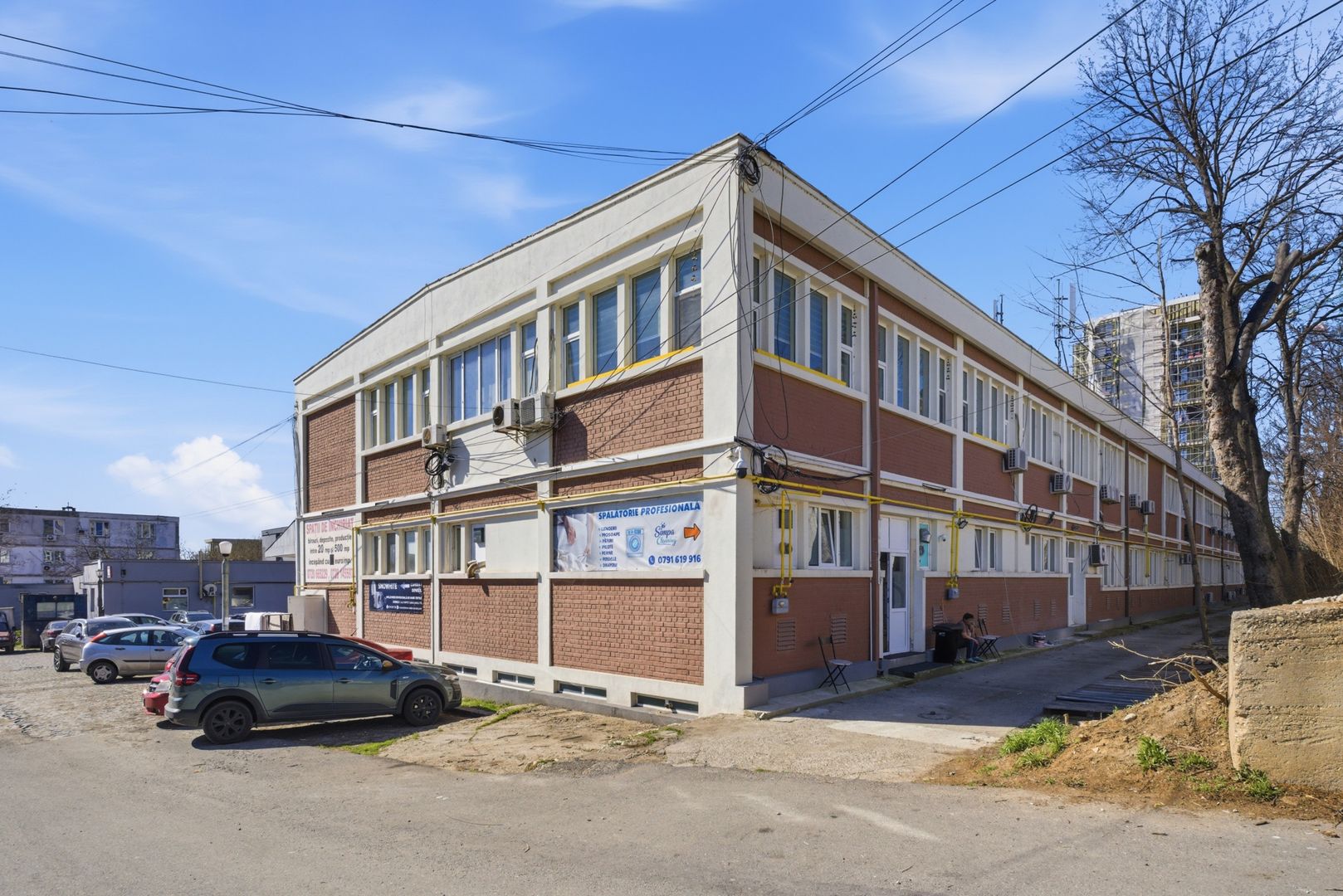 FALEZA NORD cladire multifunctionala 4600 mp cu acces din Bdul Mamaia! - Poză 28