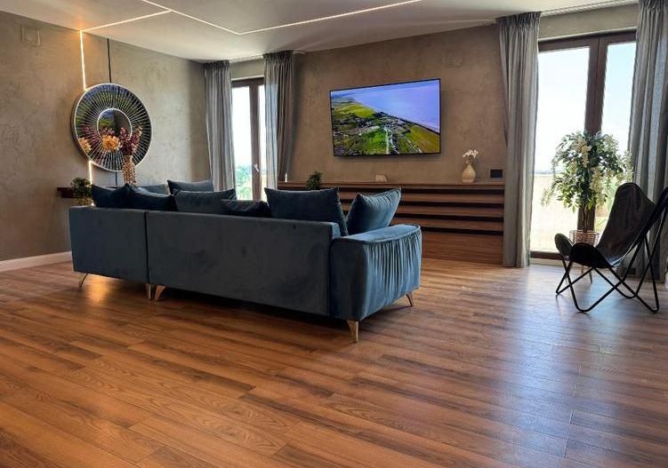 Penthouse spectaculos cu terasă panoramică | 3 camere | 93mp | Loc de parcare - Poză 1