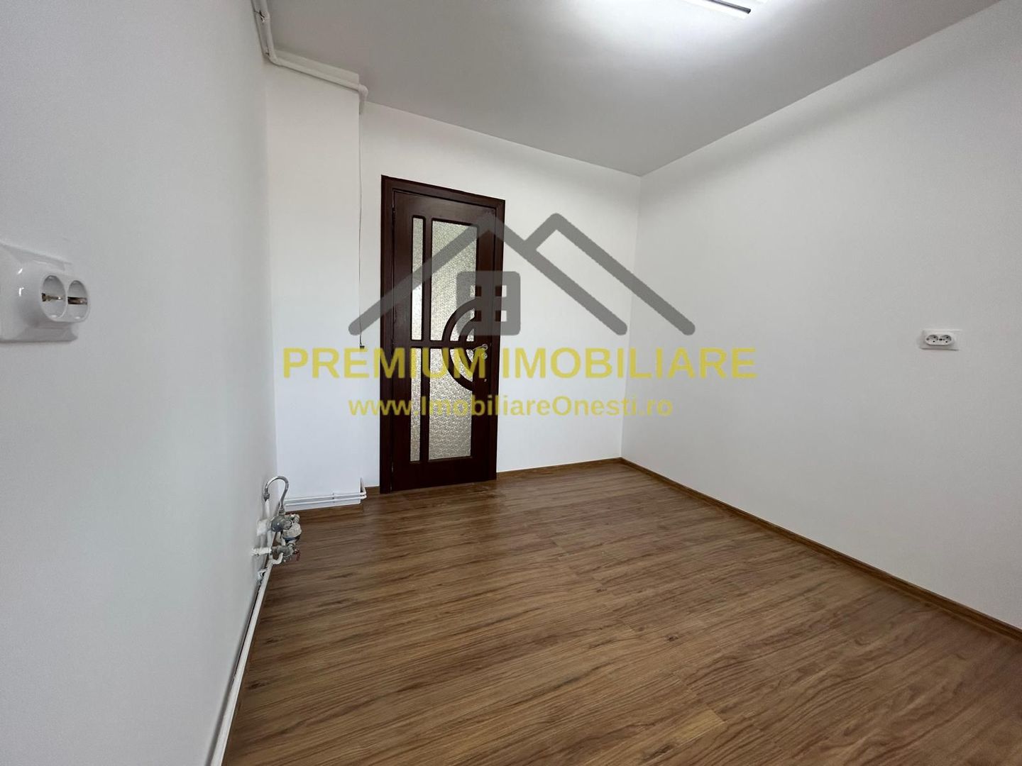 Apartament 3 camere  2 băi | renovat 2025 | parcare - Poză 19
