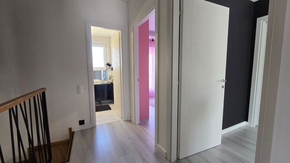 Cosmopolis - Vila M cu 3 Dormitoare Mobilata si Utilata - Poză 26