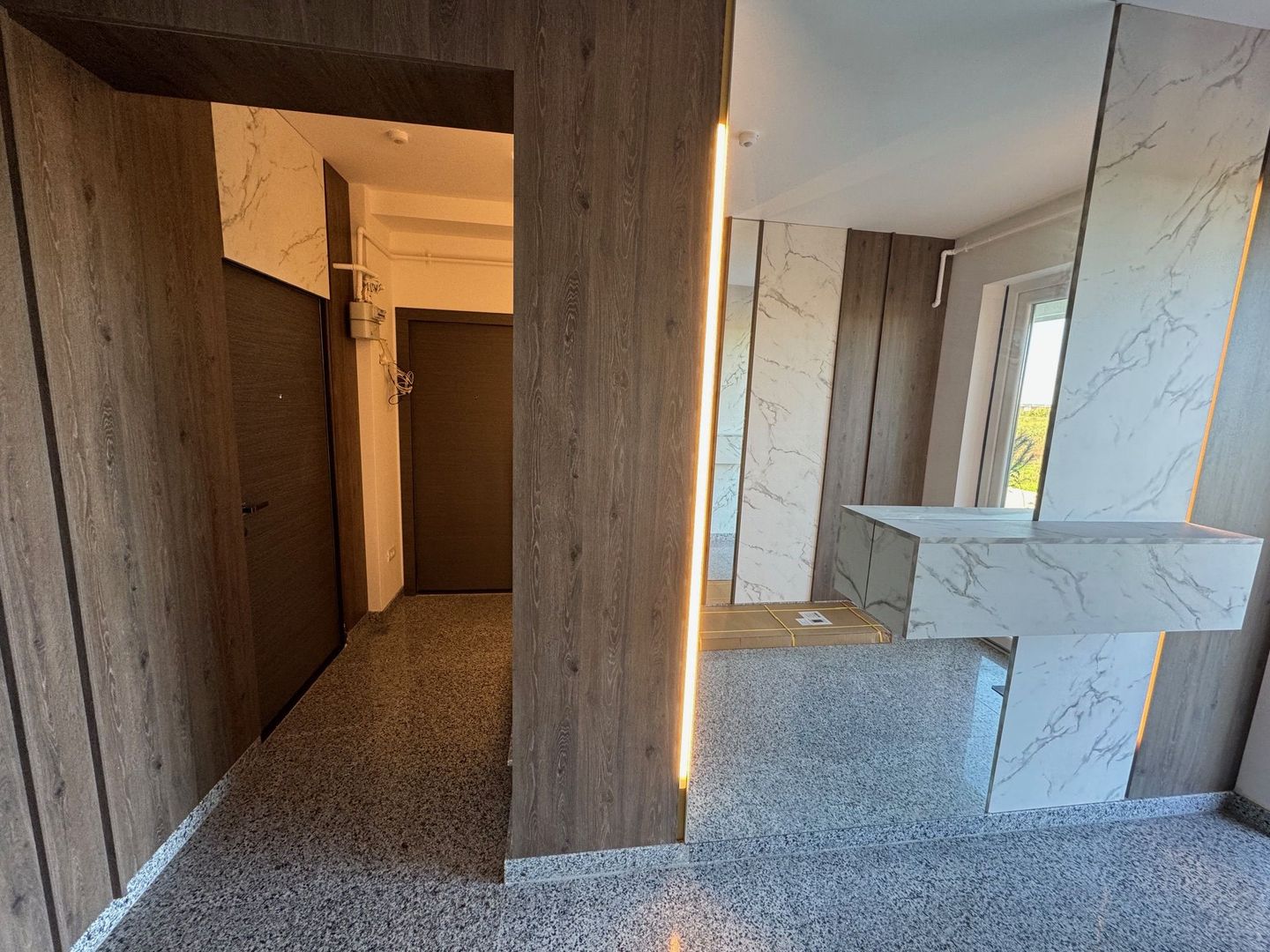 Apartament 2 camere Tunari cu CURTE - Poză 9