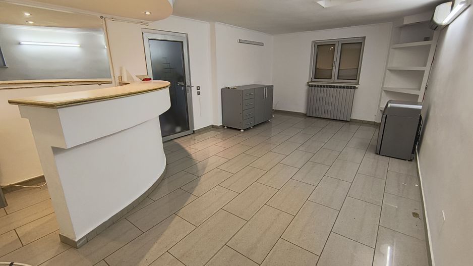 Spatiu birouri Piata Romana- Dacia- Lascar Catargiu adiacent - Poză 12