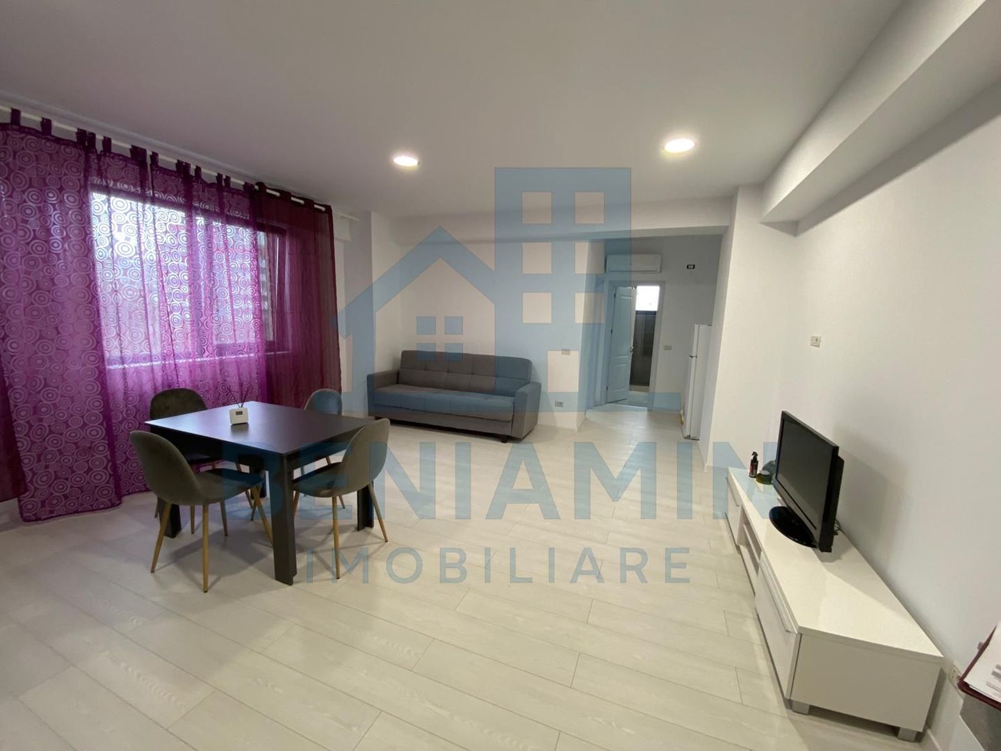 Apartament open space | Prima închiriere | Bloc nou | Zona Consul - Poză 2