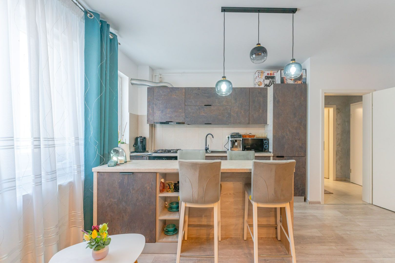 Studio mobilat și utilat, bloc 2020, etaj 3 – Terasă comuna amenajată - Poză 5