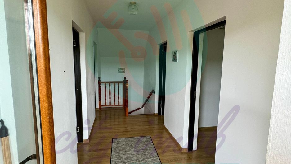 Oază de liniște și confort la poalele pădurii – Casa ta de vis! - Poză 12