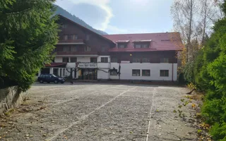 Hotel cu Autorizație de Refațadizare | Poiana Brașov | Teren 2.558 mp| 44 Camere - Poză 17