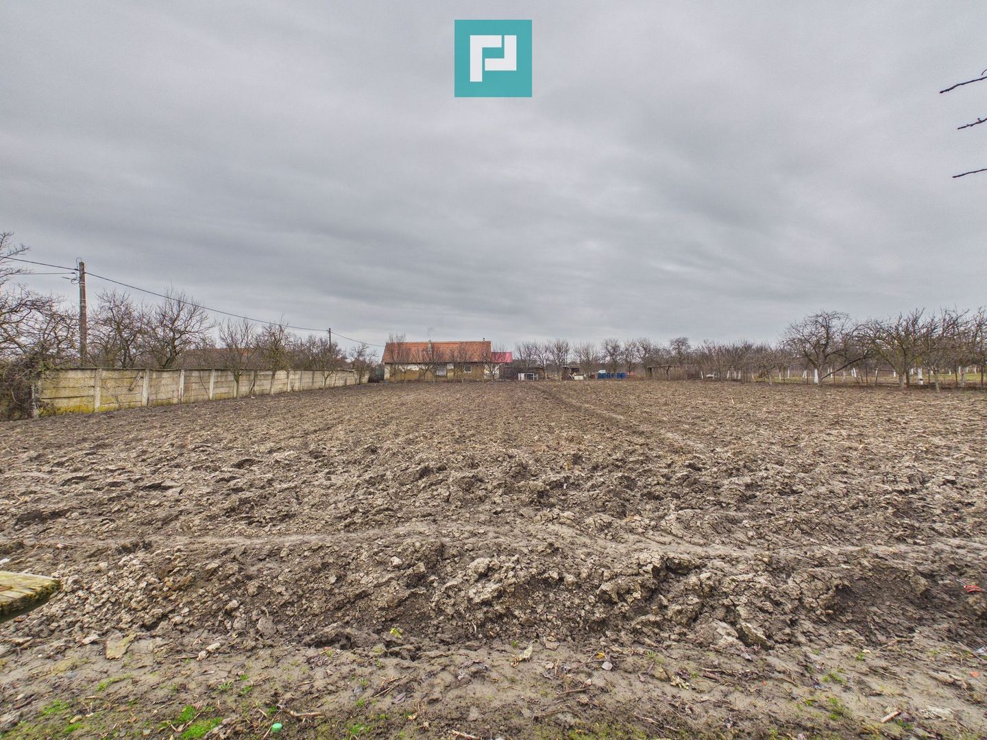 Casă cu 3 camere și teren de 1400 mp în Mișca - Poză 12