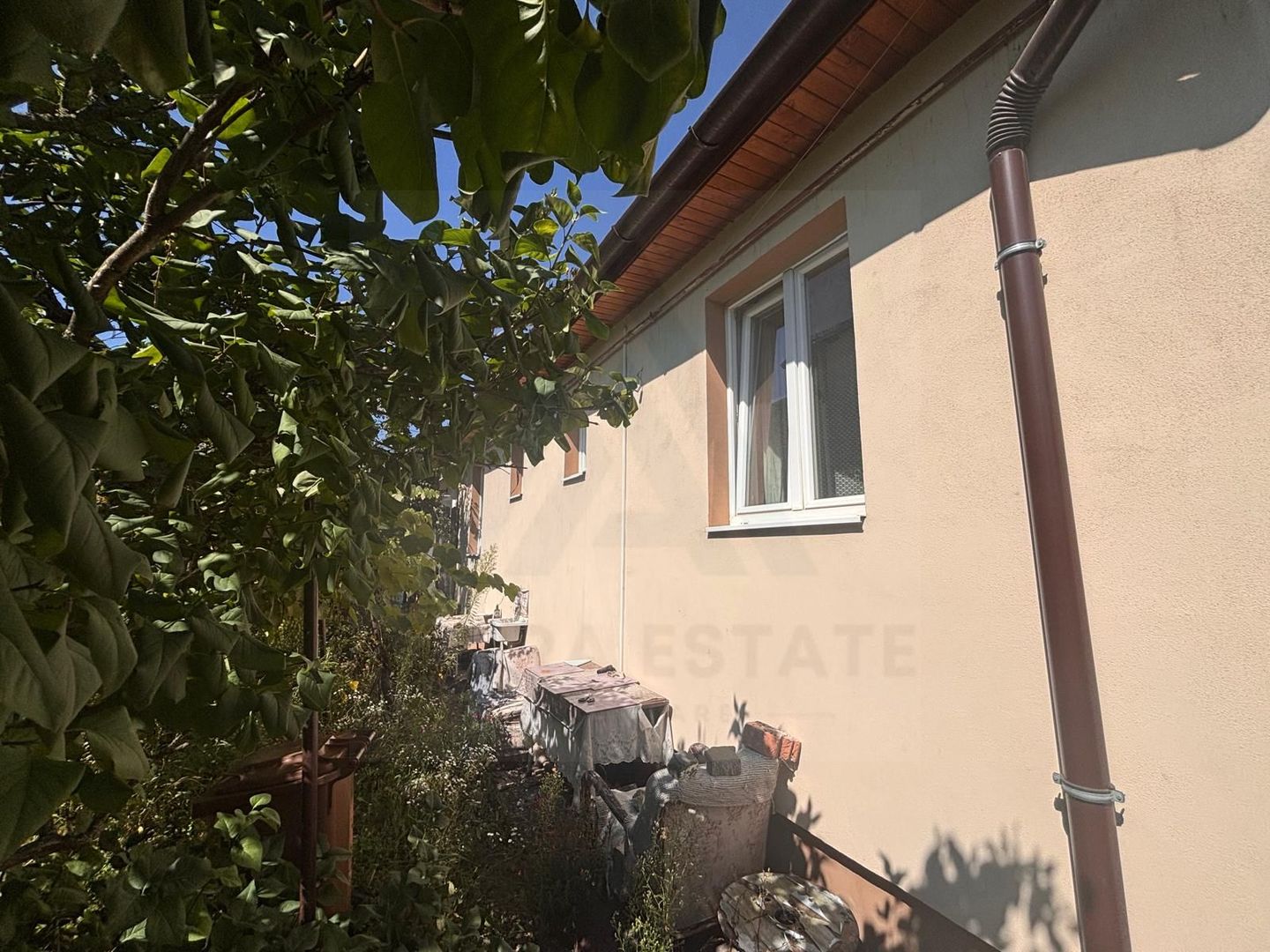 Casa singur in curte 335 mp teren si acces auto in zona Promenada Mall - Poză 4
