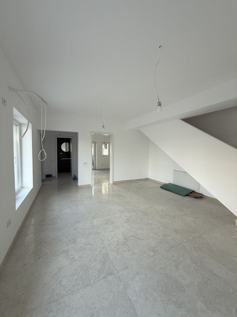 Vila Tip Duplex 5 Camere_Finalizata_ Mutare Imediata_Splaiul Unirii - Poză 11