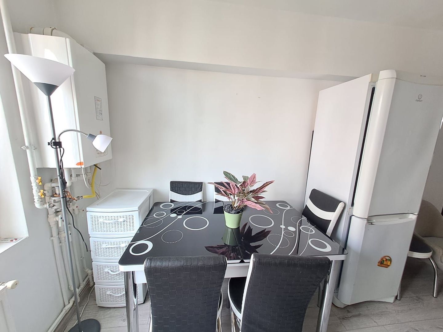 Studio Bd. Regiei Metrou Grozavesti - Poză 7