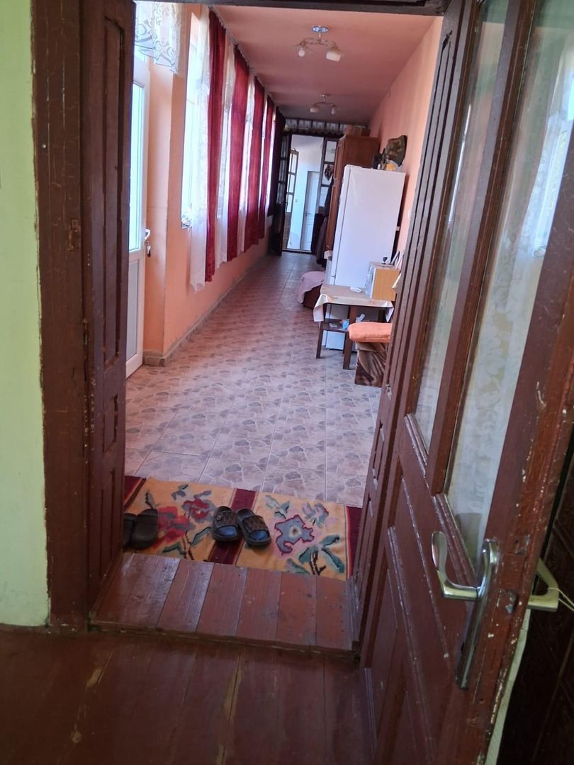 Casa solida in Cebza - Poză 1