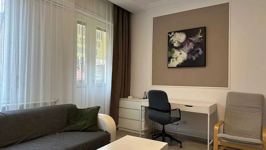 Chirie I Apartament 2 camere I Romana I Vila - Poză 2