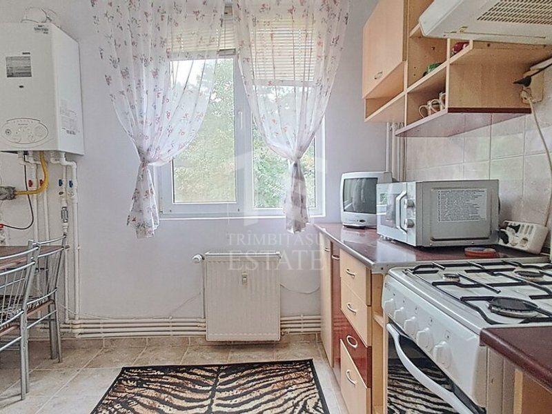 3 camere | Centrala proprie | Parcare - Poză 5
