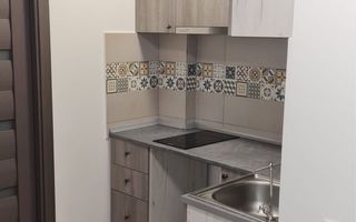Închiriere 🏡 Studio renovat, curte + terasă, lângă metrou Ștefan cel Mare - Poză 2