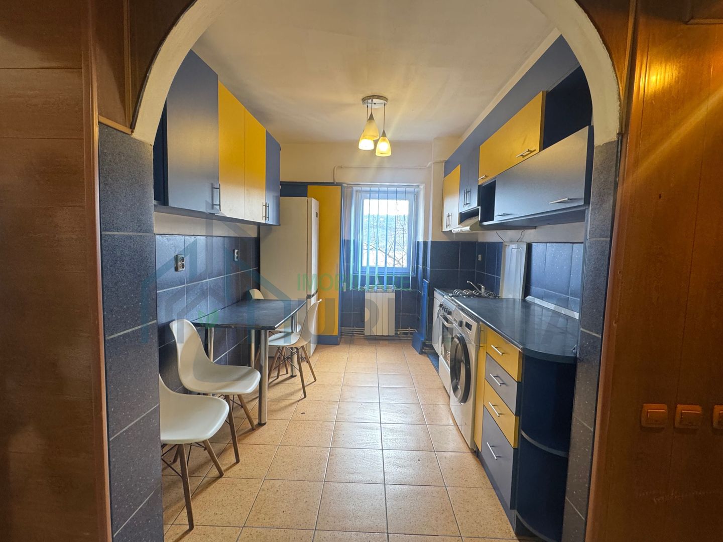 Dacia, 3 camere, decomandat - Poză 3