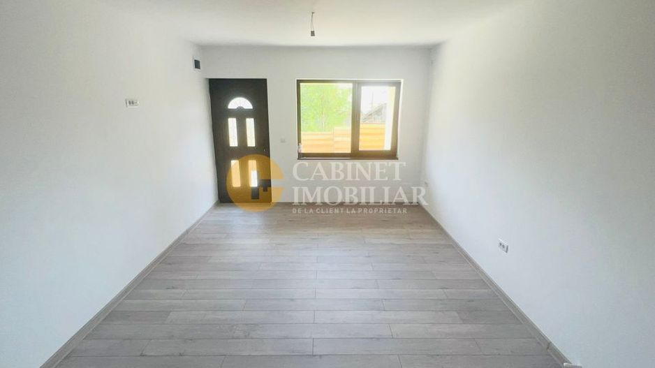 Casa individuala LA ASFALT - 3 camere - 410mp teren - toate utilitatile - Poză 7