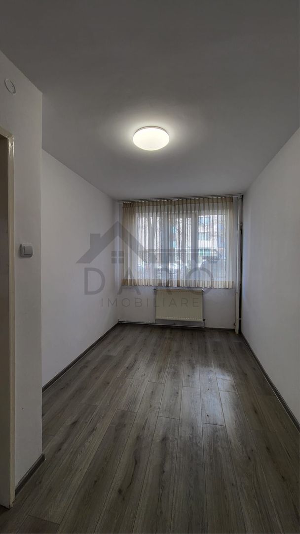 Apartament 3 camere de vânzare - Poză 4