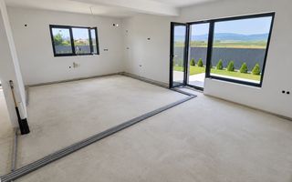 Casa Individuala Moderna cu 560 mp de curte, in Cristian - Poză 2