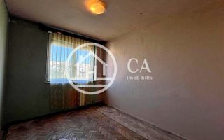 Apartament de vânzare cu 3 camere în zona Velența, Oradea - Poză 7