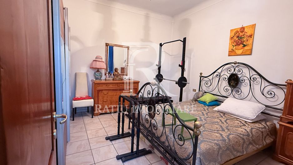 Casă cu 4 Camere de Vânzare | Decebal | Oradea - Poză 2