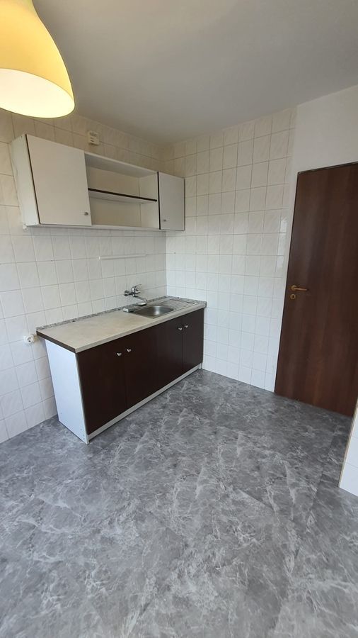 Închiriez apartament 3 camere, nemobilat, Piața Muncii, pentru locuit - Poză 6