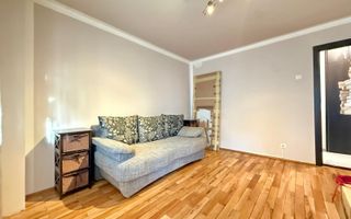 Apartament renovat, etaj intermediar, zona Năsăud - Poză 8