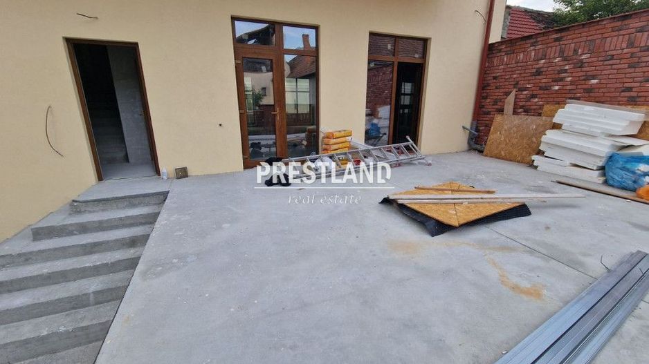 Spațiu comercial, zona  centrală. - Poză 4