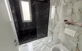 Terasa 40 mp. Zona Buziasului. Luminos. - Poză 18