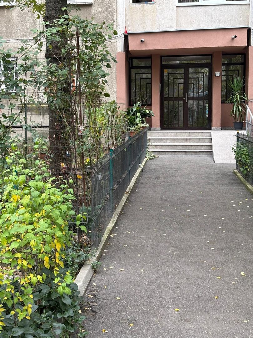 Vanzare Garsoniera zona Giulesti - Poză 9