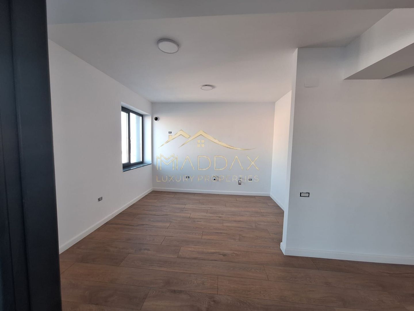 Apartament cu 4 camere + terasa*** 178 mp***Promenada Mall - Poză 24