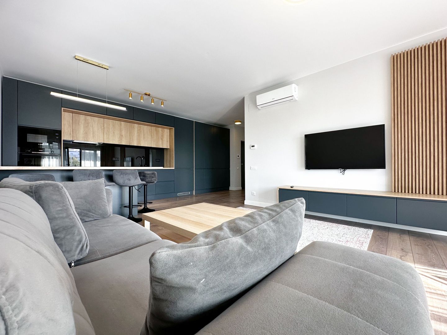 Chirie I Apartament 3 camere I Iancu Nicolae I Spa & Gym & 2 Parcari - Poză 1