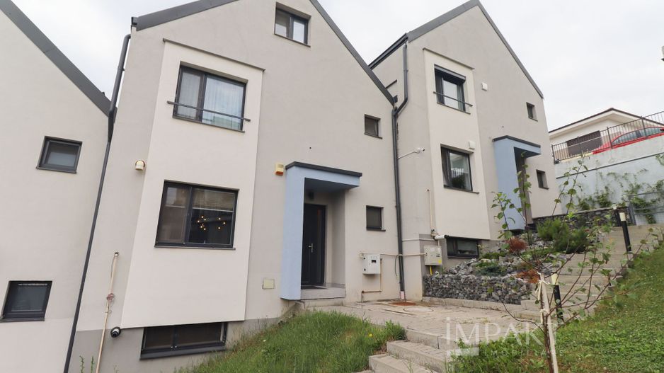 Casa insiruita cu finisaje de lux in cartierul Europa - Poză 1