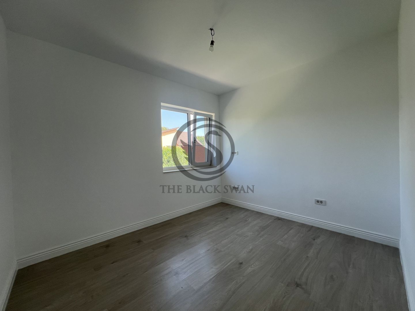 Casa de vanzare cu 4 camere | Premium | Nou | Moreni, Dambovita - Poză 25