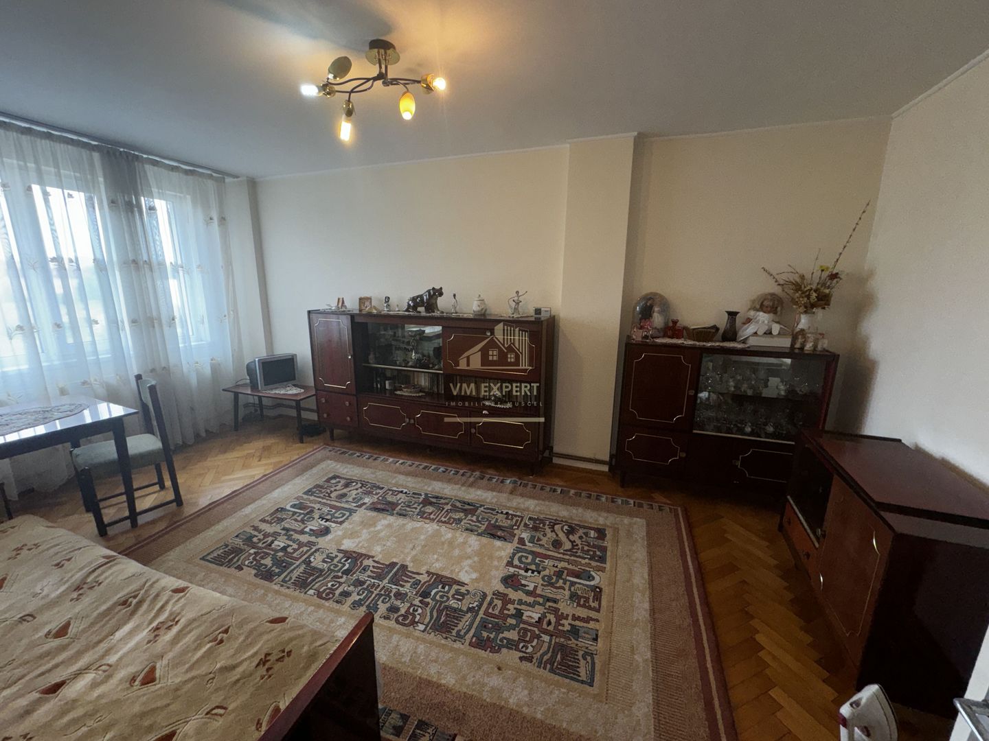 APARTAMENT 2 CAMERE, CAMPULUNG, ETAJ 3, GRUI - Poză 1