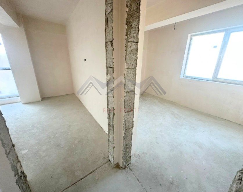 Apartament 3 camere Otopeni central | bloc cu lift, parcare - Poză 5