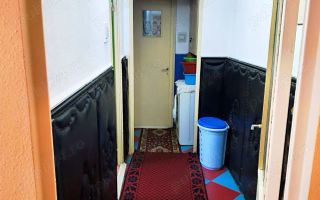 Inchiriez apart. 3 cam zona Zimbru - Poză 6