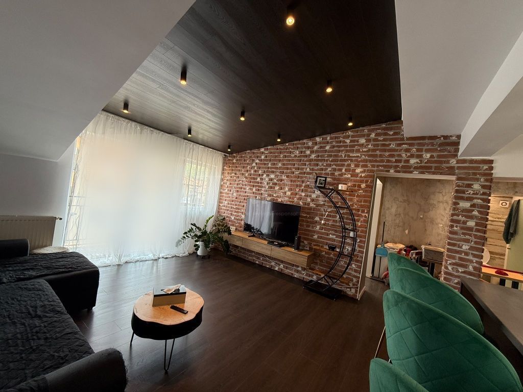 Apartament cu 2 camere, balcon, parcare inclusă, zona Florilor, Floreș - Poză 1