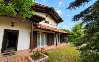 Casă 300 mp în Micești | Teren 2.026 mp | 4 dormitoare - Poză 1