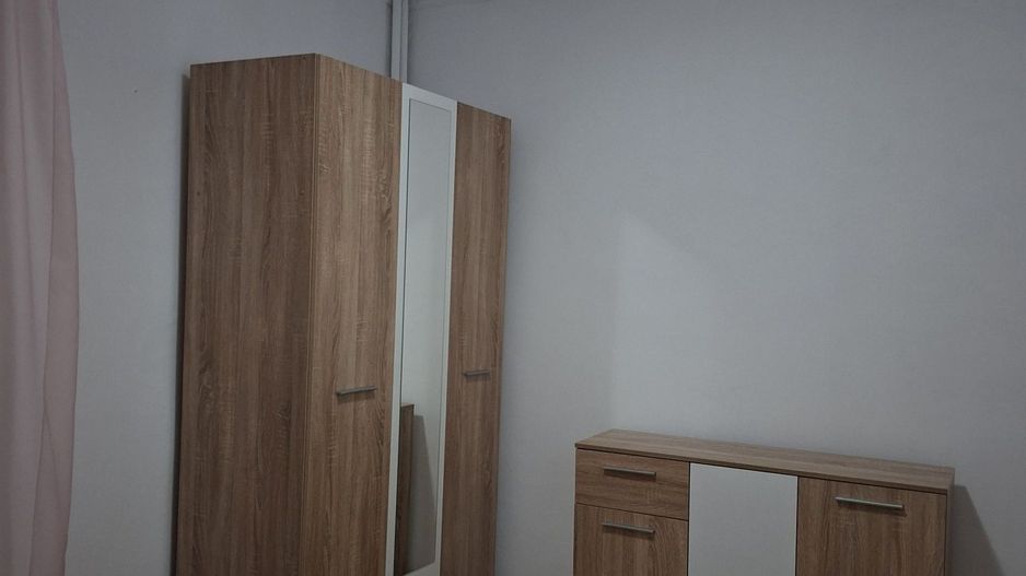 Apartament 2 camere ND 45 mp Podu Ros-380euro - Poză 4