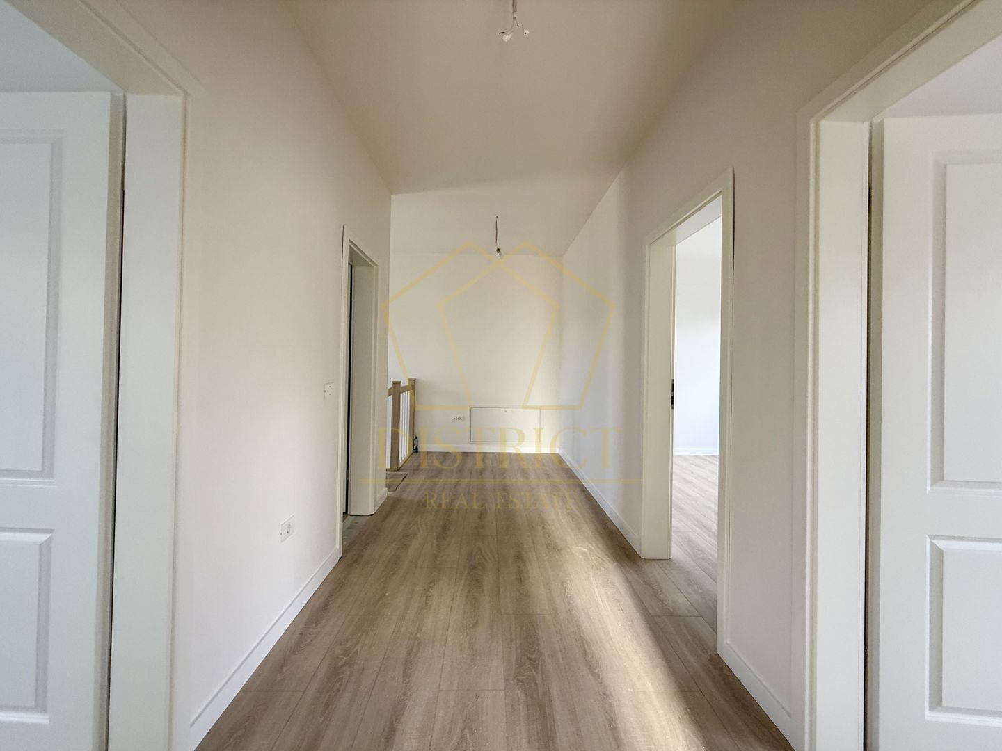 Duplex superb despartit prin camera tehnica | Dumbravita | IKEA - Poză 6