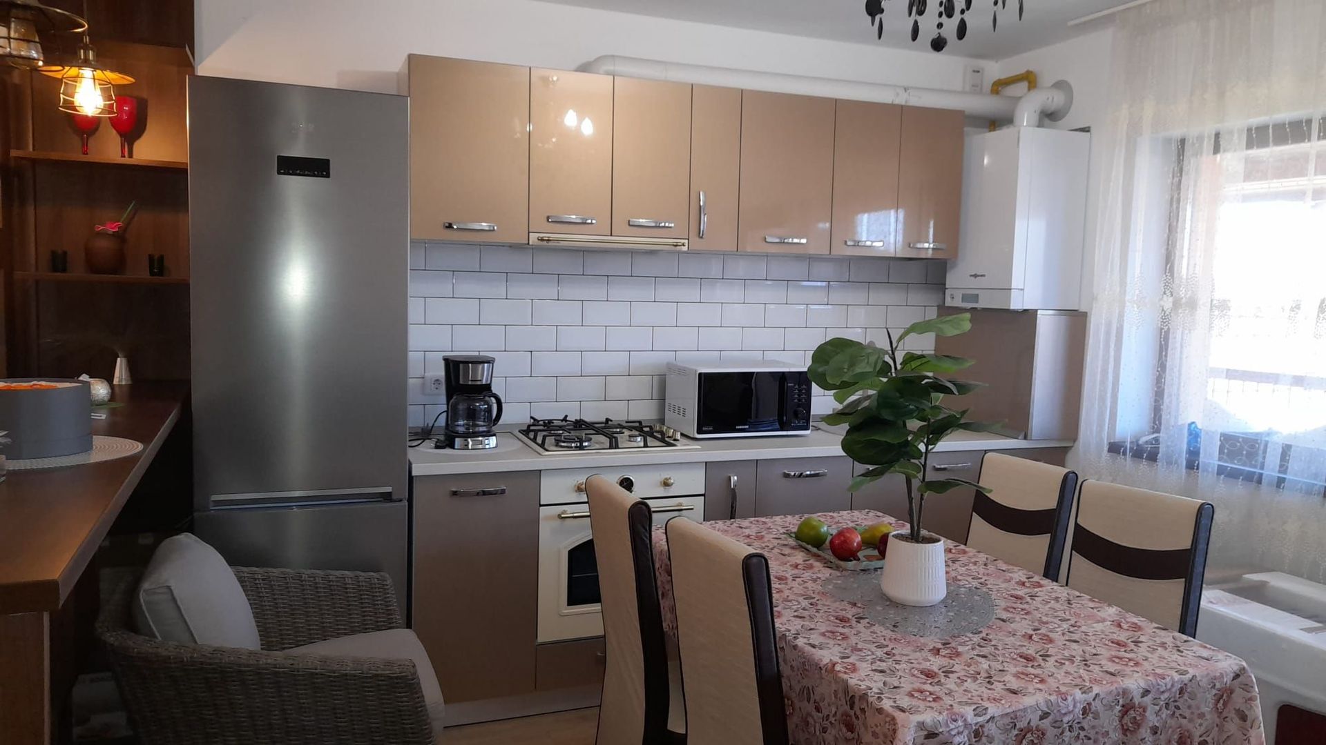 Casa Crevedia - Poză 2