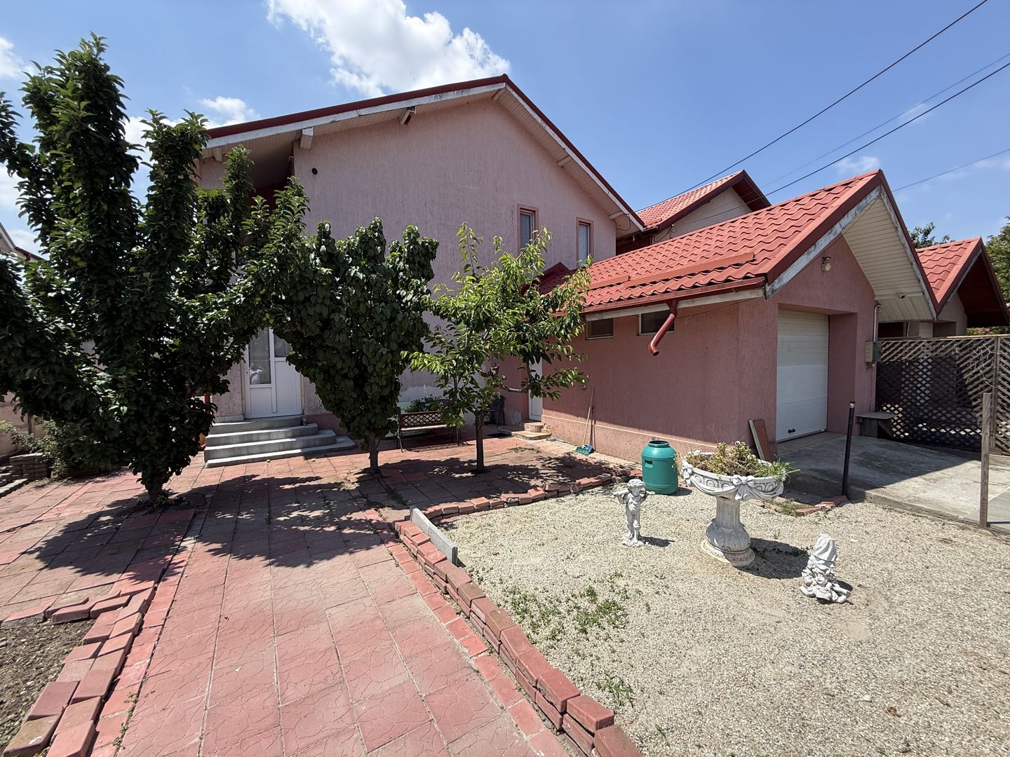 Vila P+1 cu terasă 255 mp + garaj 22,5 mp si teren 417 mp-Berceni ! - Poză 46