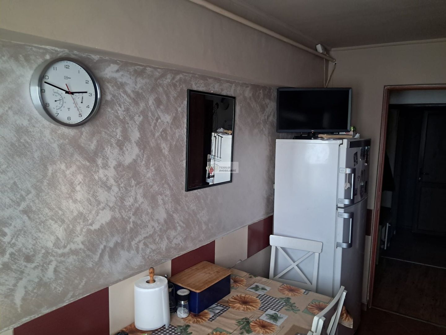 De vanzare 4 camere/97 mp utili/Scoala 10/Focsani/et 3/4 - Poză 12