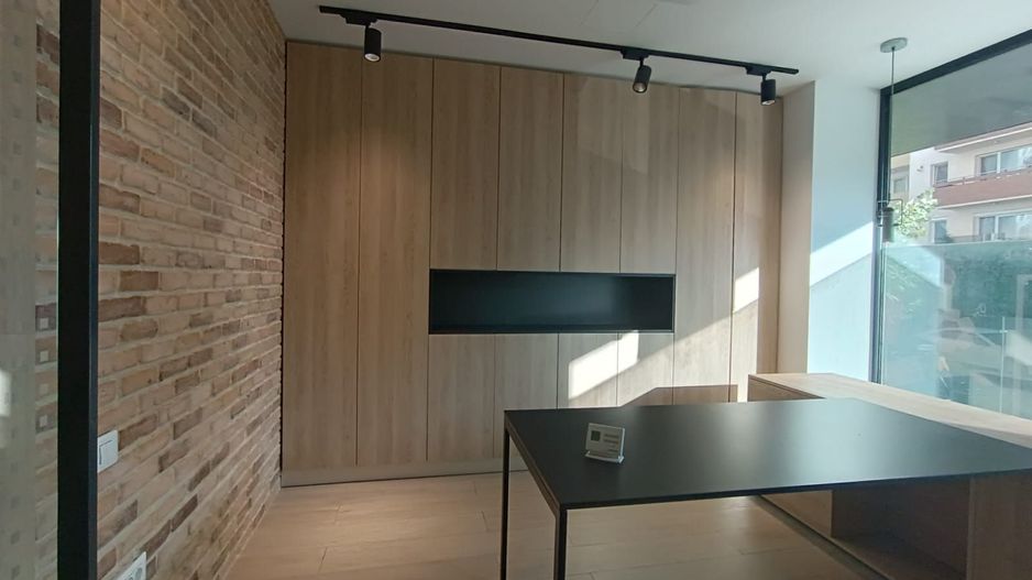 Inchiriem spatiu comercial 202 mp zona Coresi - Poză 12