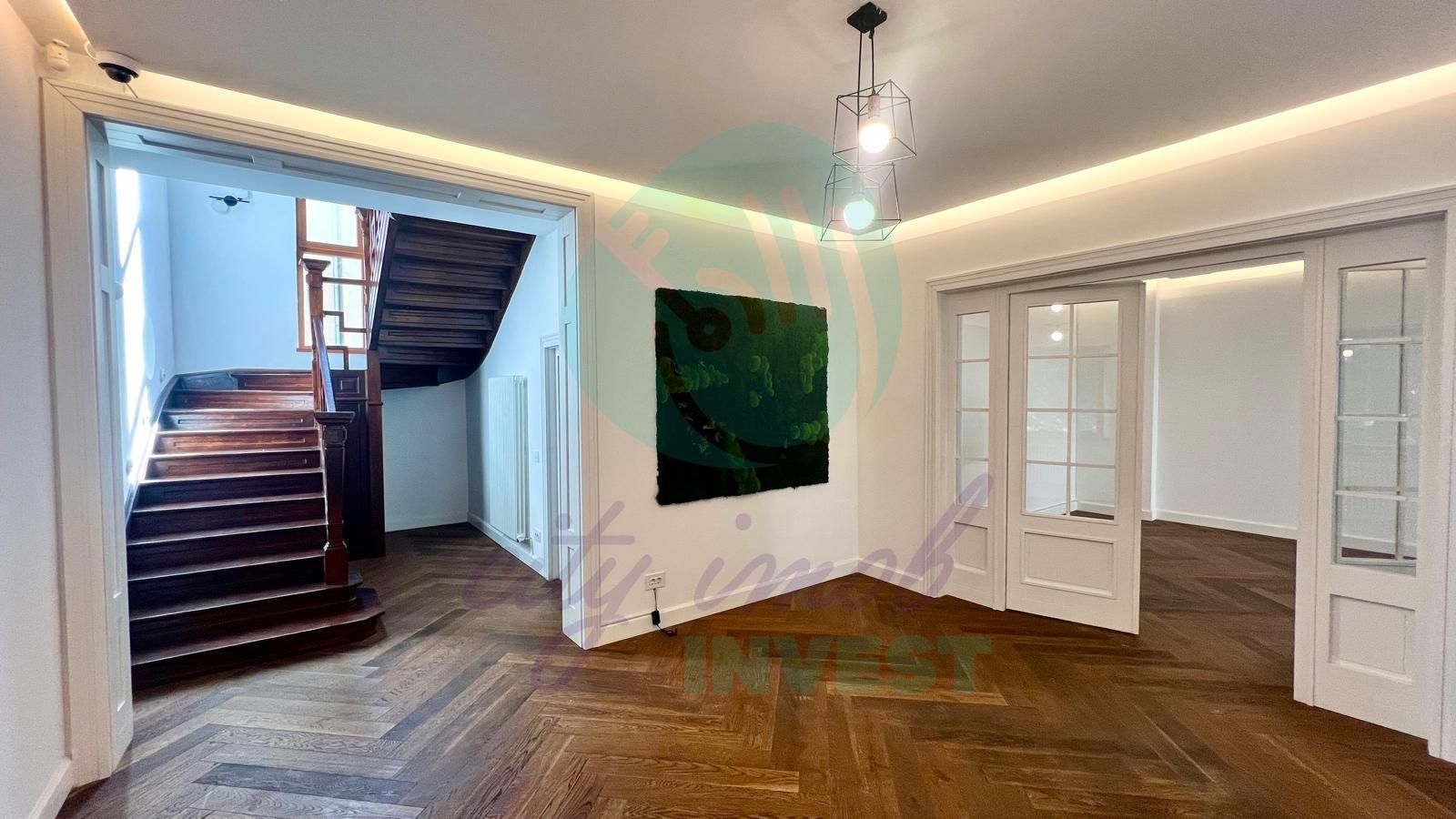 Vilă elegantă în Cotroceni | 320 mp | renovată integral | ideală sediu firmă - Poză 3