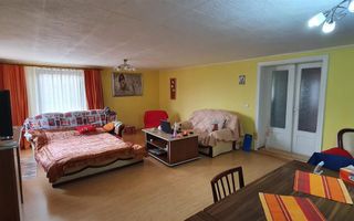 Casa cu 1064 mp teren, ideala pentru pensiune - Poză 18