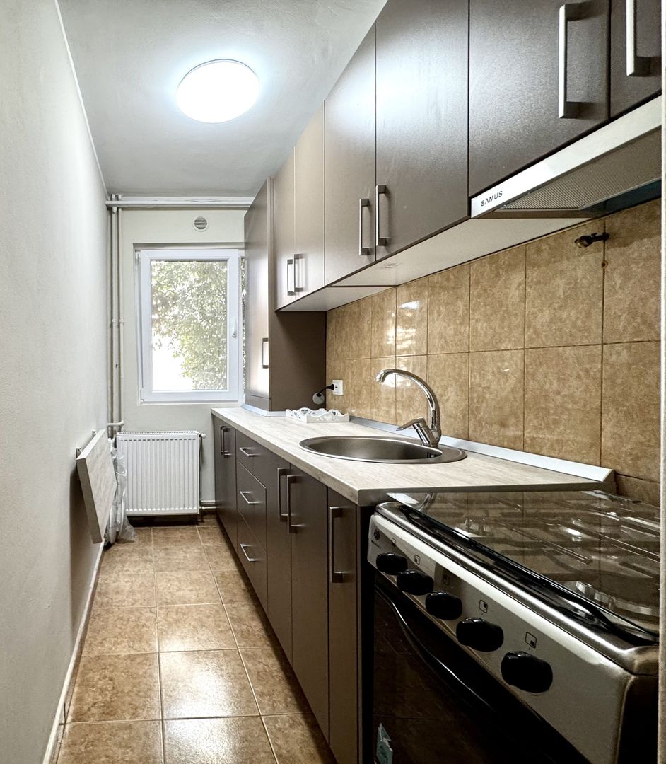 Apartament 2 camere, primitor, cu boxa, zona Central - Take Ionescu - Poză 7