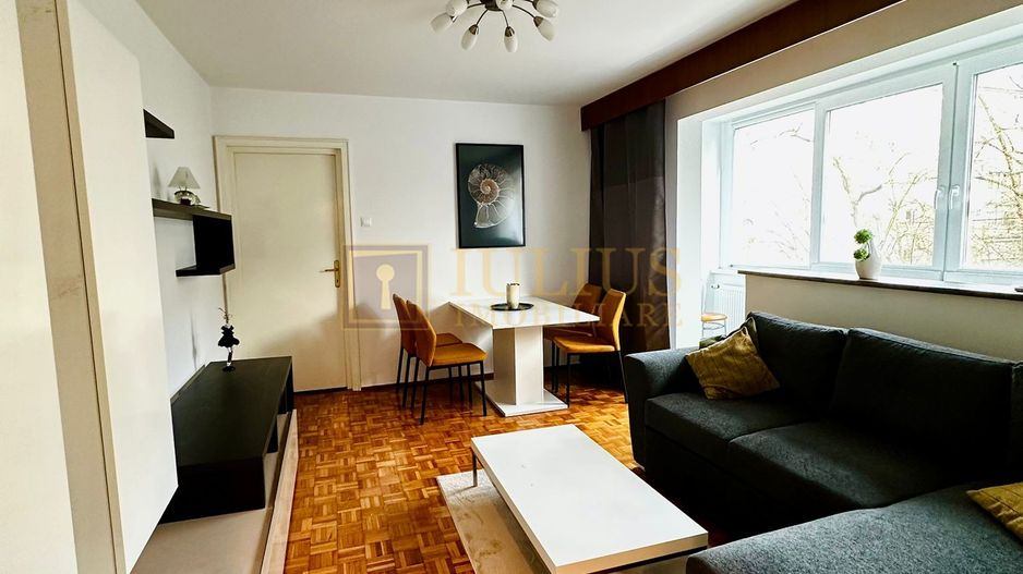 4 camere, 2 bai, centrala proprie - Poză 3