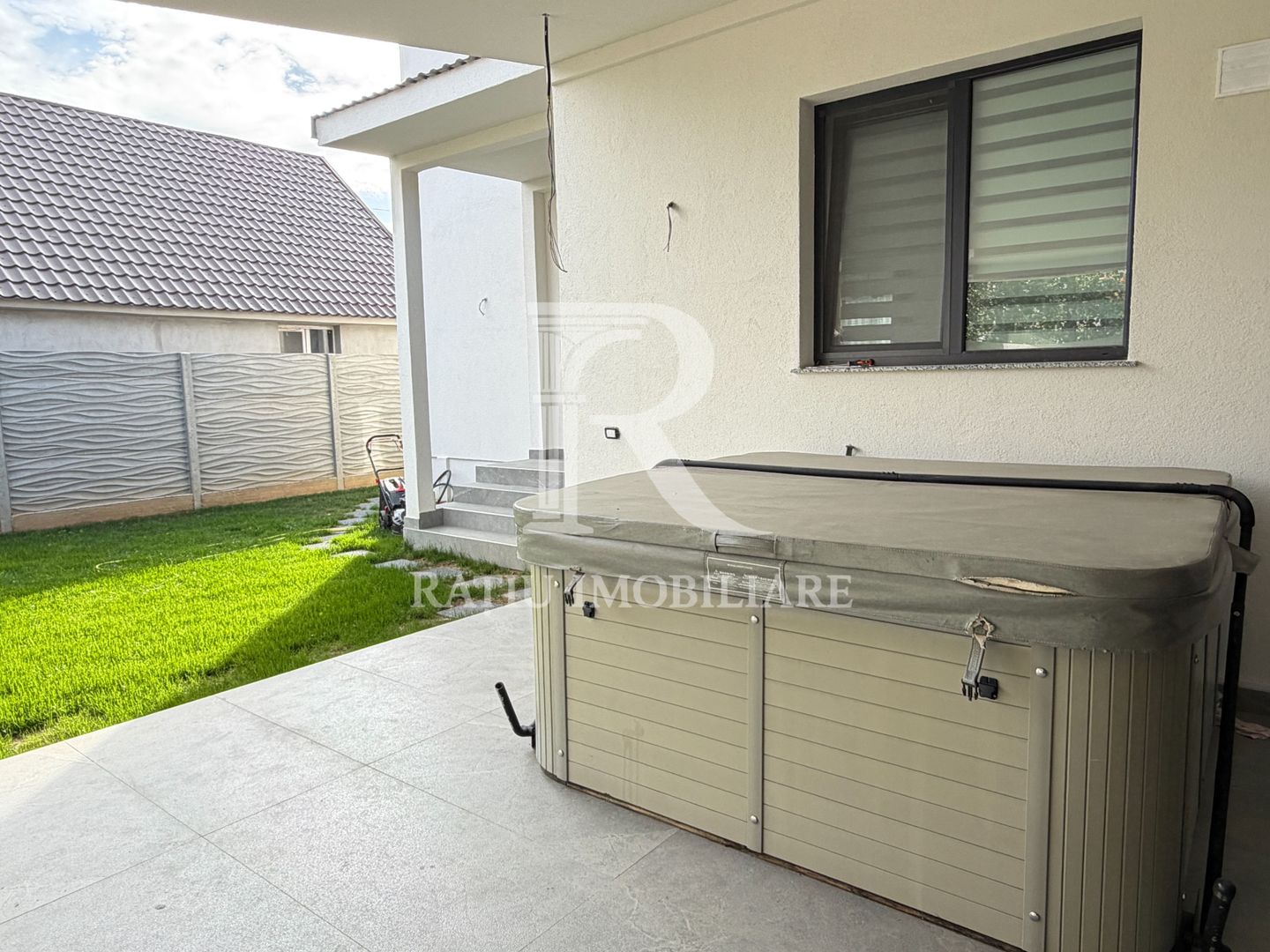 Casa cu 4 dormitoare | Jacuzzi | Sauna | Sanmartin | Oradea - Poză 3