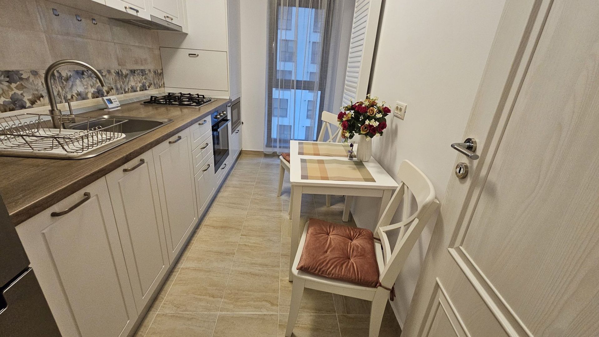 Exigent Plaza Romania Lujerului  2 camere decomandat - Poză 3